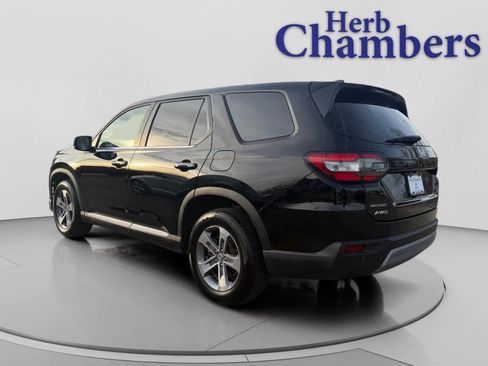Used 2023 Honda Pilot EX-L image 3