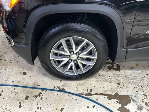Used 2017 GMC Acadia SLE w/ Driver Alert Package I AWD/4WD image 11