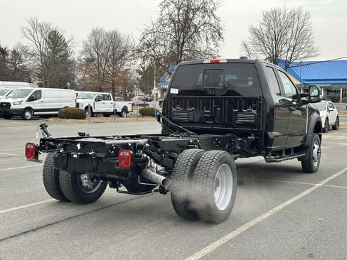 New 2025 Ford F550 4x4 SuperCab Super Duty image 2