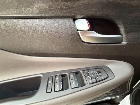 Used 2019 Hyundai Santa Fe SEL image 24