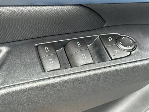 New 2026 Chevrolet Equinox EV LT FWD image 12