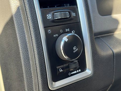 Used 2016 RAM 1500 Big Horn image 37