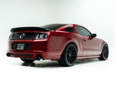 Used 2013 Ford Mustang GT Premium w/ Security Pkg RWD image 12