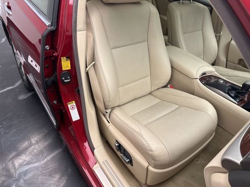 Used 2013 Lexus LS 460 AWD w/ Comfort Pkg image 8