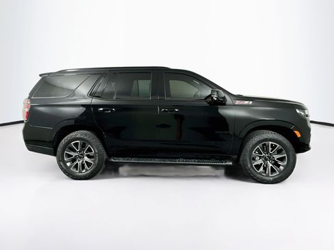Used 2024 Chevrolet Tahoe Z71 w/ Luxury Package AWD/4WD image 10
