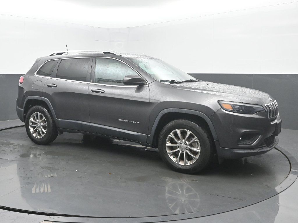 Used 2019 Jeep Cherokee Latitude Plus w/ Comfort/Convenience Group AWD/4WD image 8