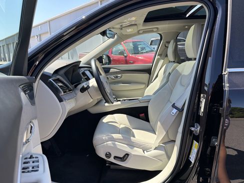Used 2024 Volvo XC90 B6 Plus AWD/4WD image 20