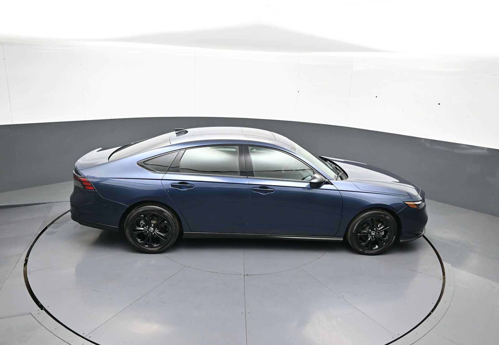 Used 2025 Honda Accord SE image 36