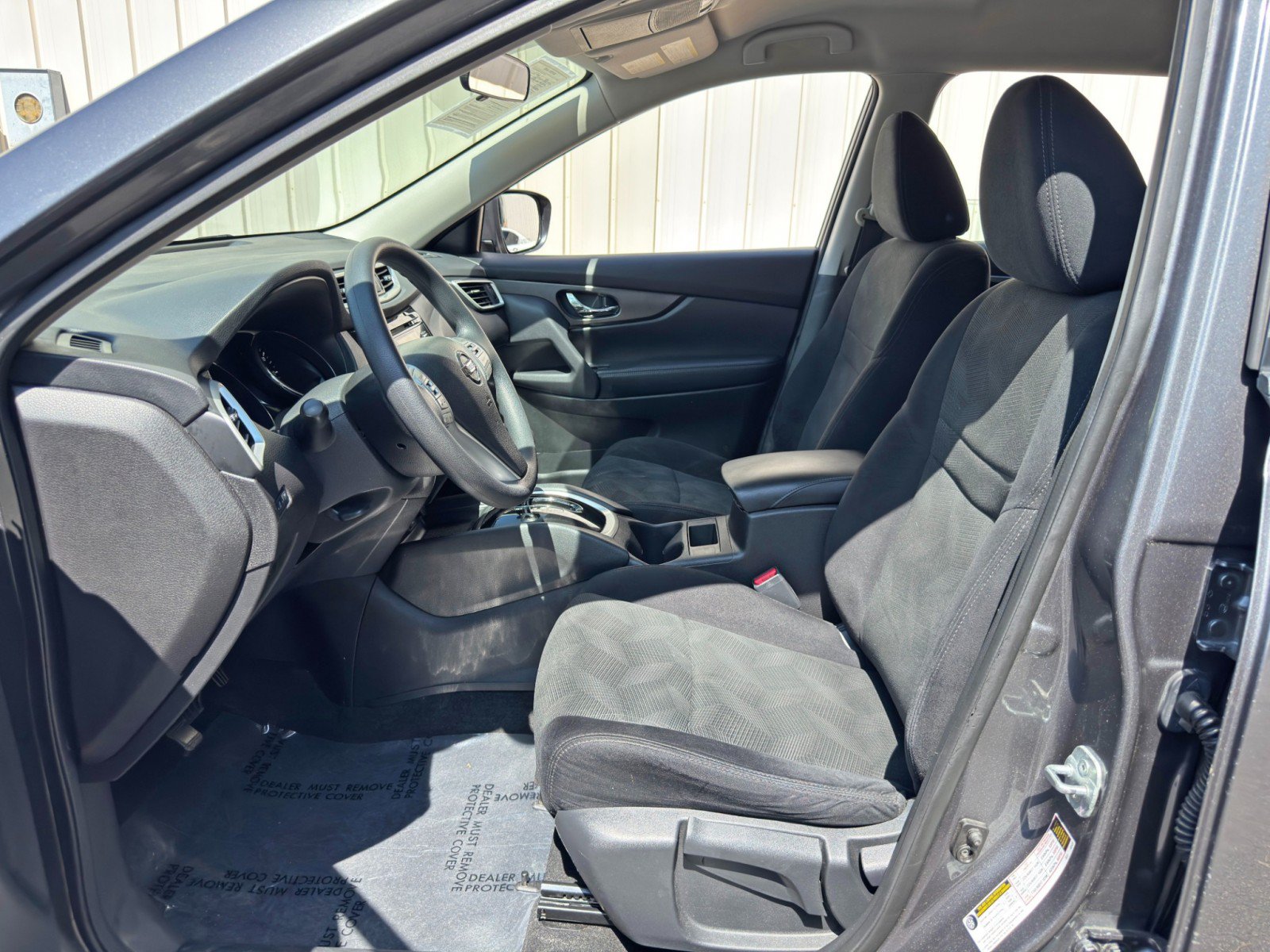 Used 2015 Nissan Rogue S AWD/4WD image 15