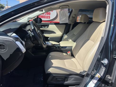 Used 2020 Honda Clarity Touring image 17