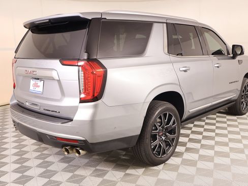 Used 2024 GMC Yukon Denali w/ Denali Reserve Package AWD/4WD image 25
