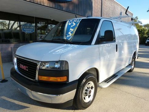 Used 2023 GMC Savana 2500 w/ Driver Convenience Package image 2