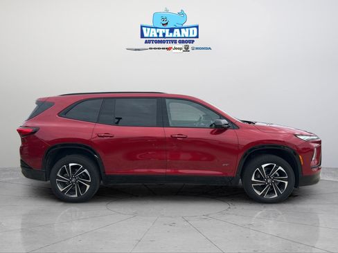 Used 2025 Buick Enclave Sport Touring w/ Power Package FWD image 6