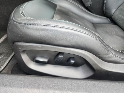 Used 2019 Chevrolet Corvette Stingray Coupe w/ 2LT Preferred Equipment Group image 20