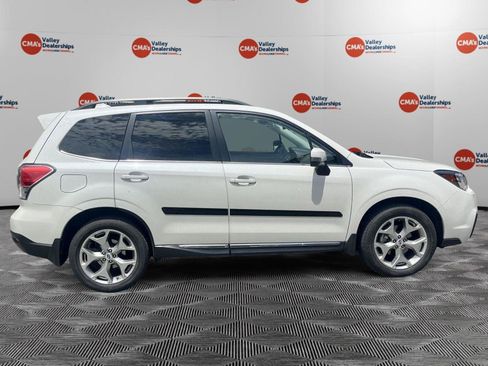 Used 2018 Subaru Forester 2.5i Touring AWD/4WD image 24