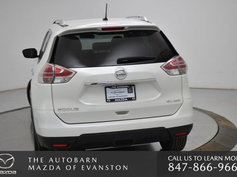 Used 2016 Nissan Rogue SV image 9