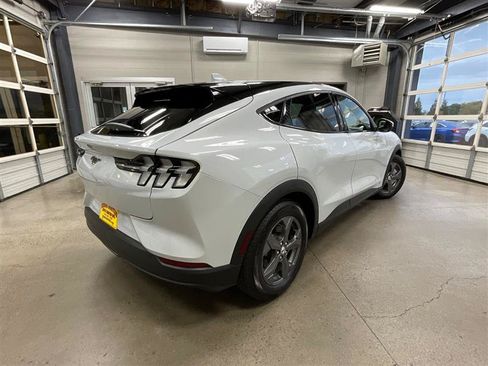 Used 2022 Ford Mustang Mach-E Select RWD image 5