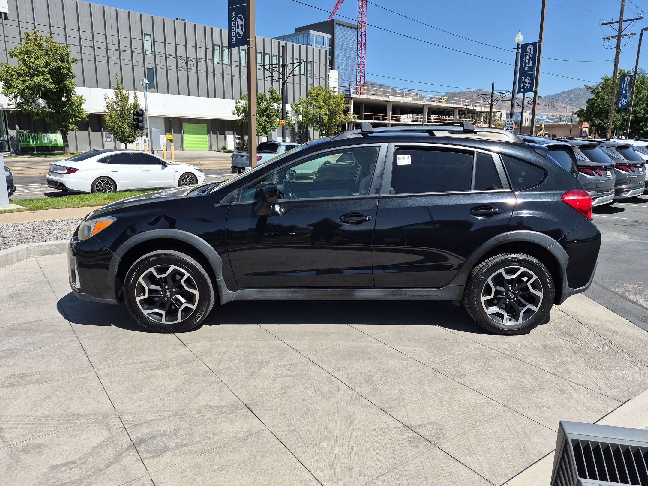 Used 2016 Subaru Crosstrek 2.0i Premium w/ Popular Package #1 AWD/4WD image 8