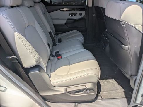 Used 2025 Honda Pilot EX-L image 23