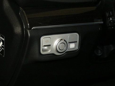 Used 2022 Mercedes-Benz GLE 350 4MATIC image 28