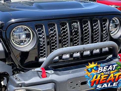 Used 2022 Jeep Gladiator Rubicon w/ LED Lighting Group AWD/4WD image 33