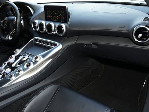 Used 2017 Mercedes-Benz AMG GT Coupe image 11