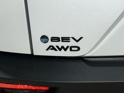 New 2026 Toyota C-HR AWD/4WD image 8