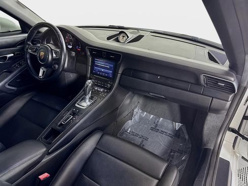 Used 2018 Porsche 911 Targa 4 GTS image 25