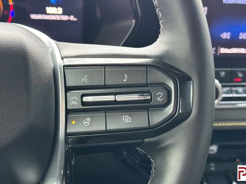 Used 2023 Chevrolet Colorado ZR2 w/ ZR2 Convenience Package III image 26