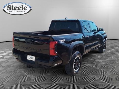 Used 2024 Toyota Tacoma TRD Off-Road image 5