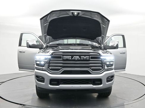 New 2026 RAM 2500 Laramie AWD/4WD image 45