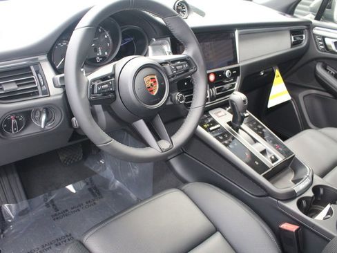 New 2026 Porsche Macan Turbo AWD/4WD image 4