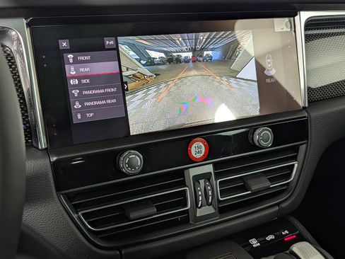 New 2026 Porsche Macan GTS AWD/4WD image 32