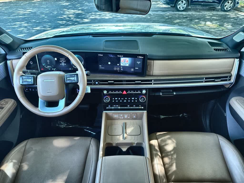 Used 2025 Hyundai Santa Fe Limited FWD image 24