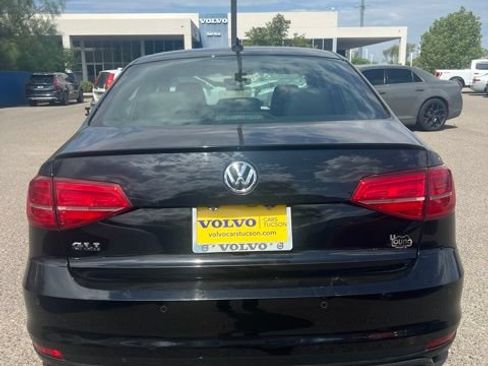Used 2017 Volkswagen Jetta GLI FWD image 4