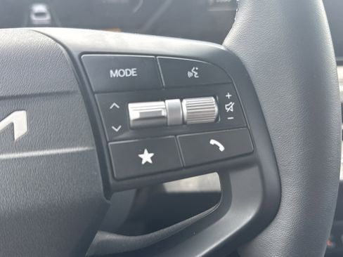 Used 2025 Kia K4 EX FWD image 30