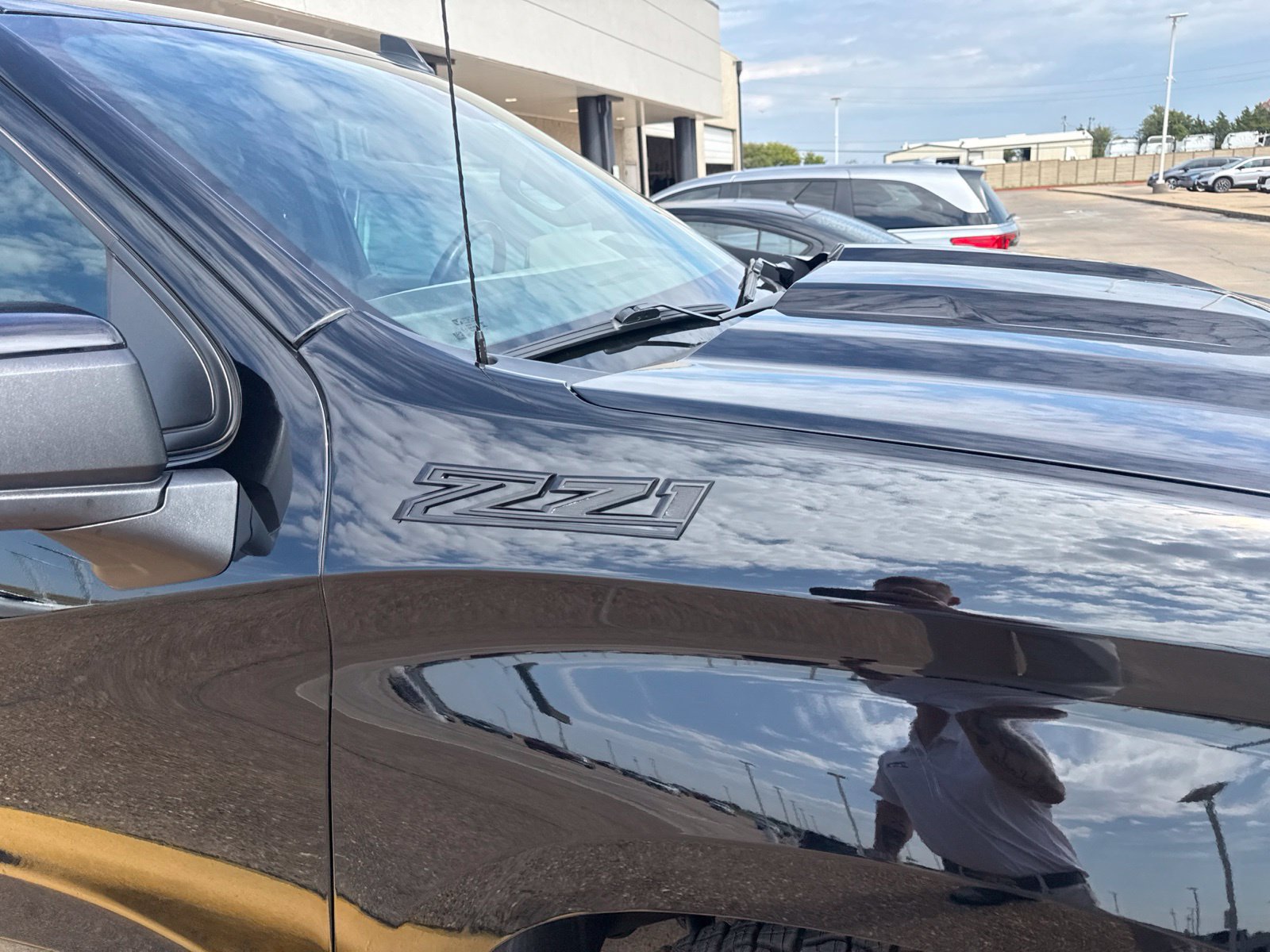 Used 2024 Chevrolet Silverado 1500 LT Trail Boss w/ LT Trail Boss Premium Package AWD/4WD image 23