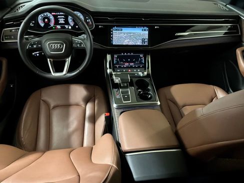 Used 2025 Audi Q8 Premium w/ Convenience Package image 12