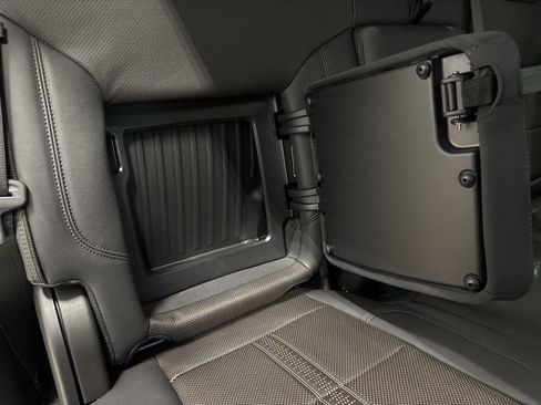 New 2026 Chevrolet Silverado 1500 High Country AWD/4WD image 40