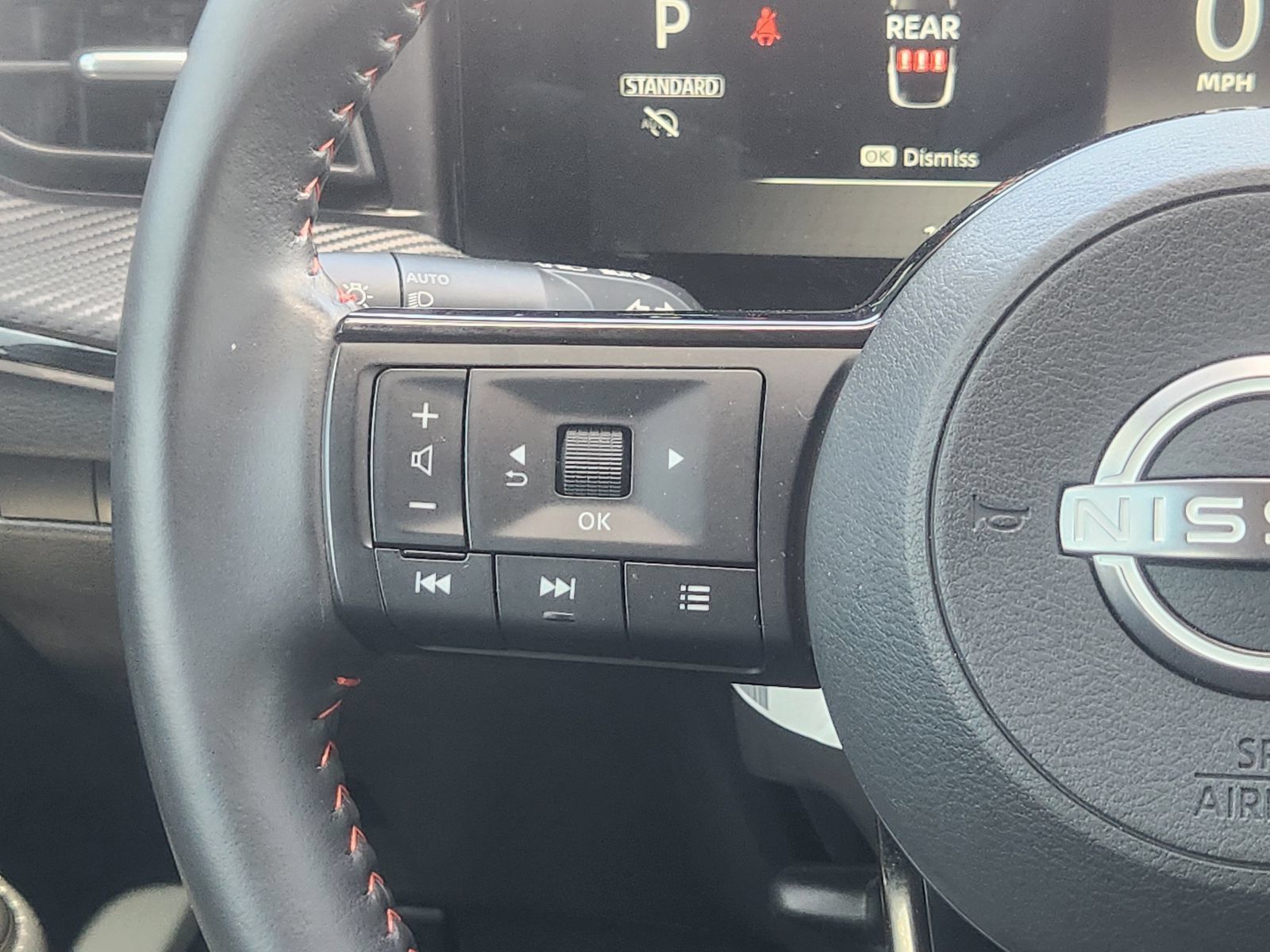 Used 2025 Nissan Kicks SR FWD image 32