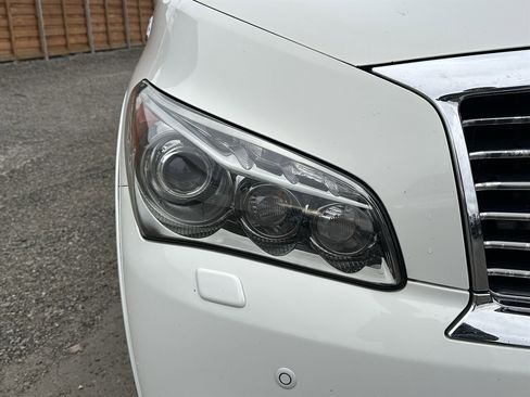 Used 2014 INFINITI QX80 4WD w/ Deluxe Touring Package image 31