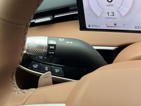 New 2026 Genesis GV70 2.5T Advanced AWD/4WD image 23