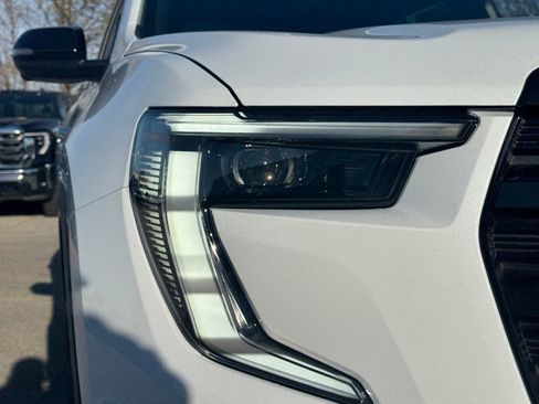 New 2026 GMC Acadia Elevation w/ Black Edition FWD image 10