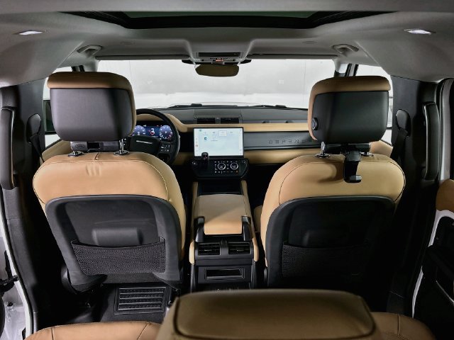 New 2026 Land Rover Defender 110 S AWD/4WD image 23
