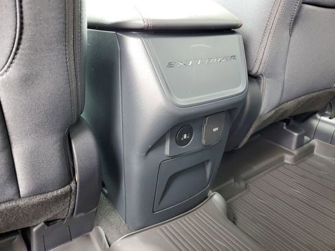 New 2026 Ford Explorer Active image 31