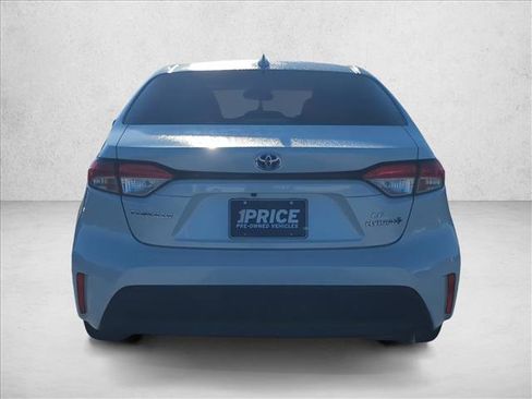 Used 2024 Toyota Corolla LE image 6
