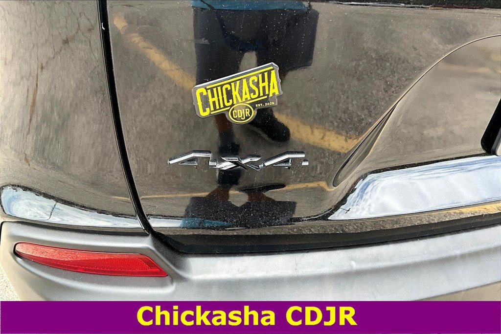 Used 2023 Jeep Cherokee Altitude Lux AWD/4WD image 24
