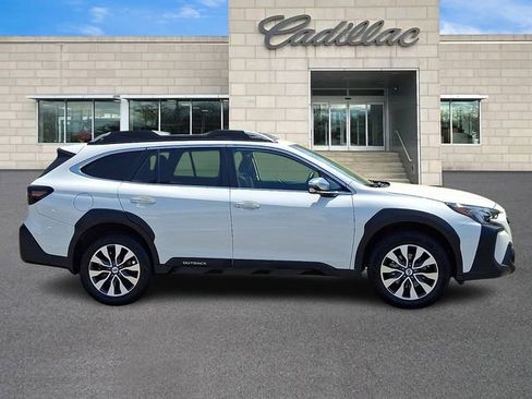 Used 2023 Subaru Outback Touring XT AWD/4WD image 9