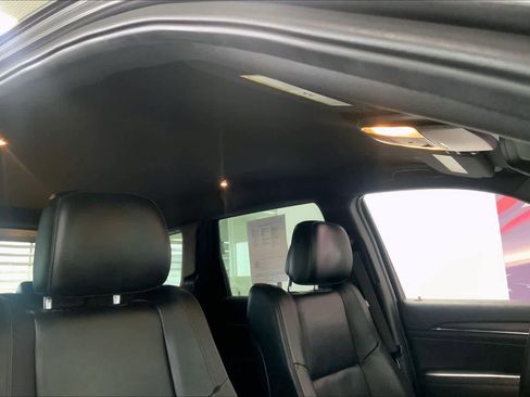 Used 2019 Jeep Grand Cherokee Limited image 27