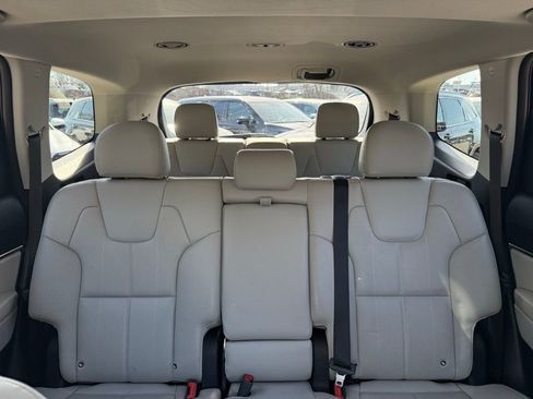 Used 2022 Kia Telluride EX image 53